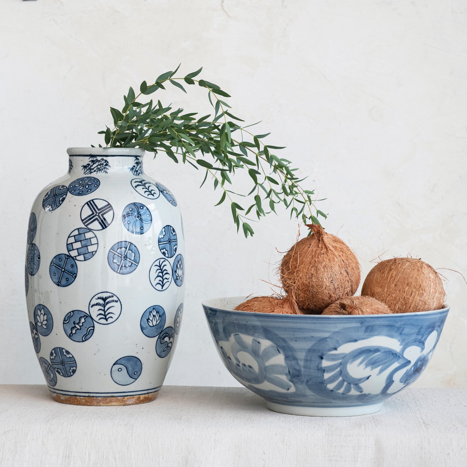 Blue and White Bowl – Hand-Painted Leaf Pattern Serving Dish