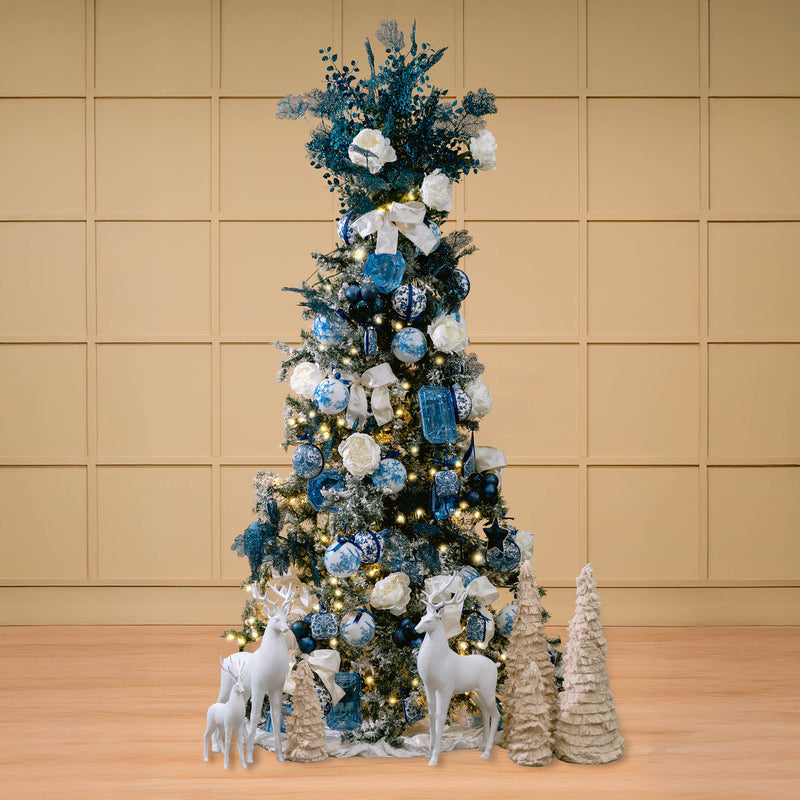 Christmas tree themes - blue and white christmas themes
