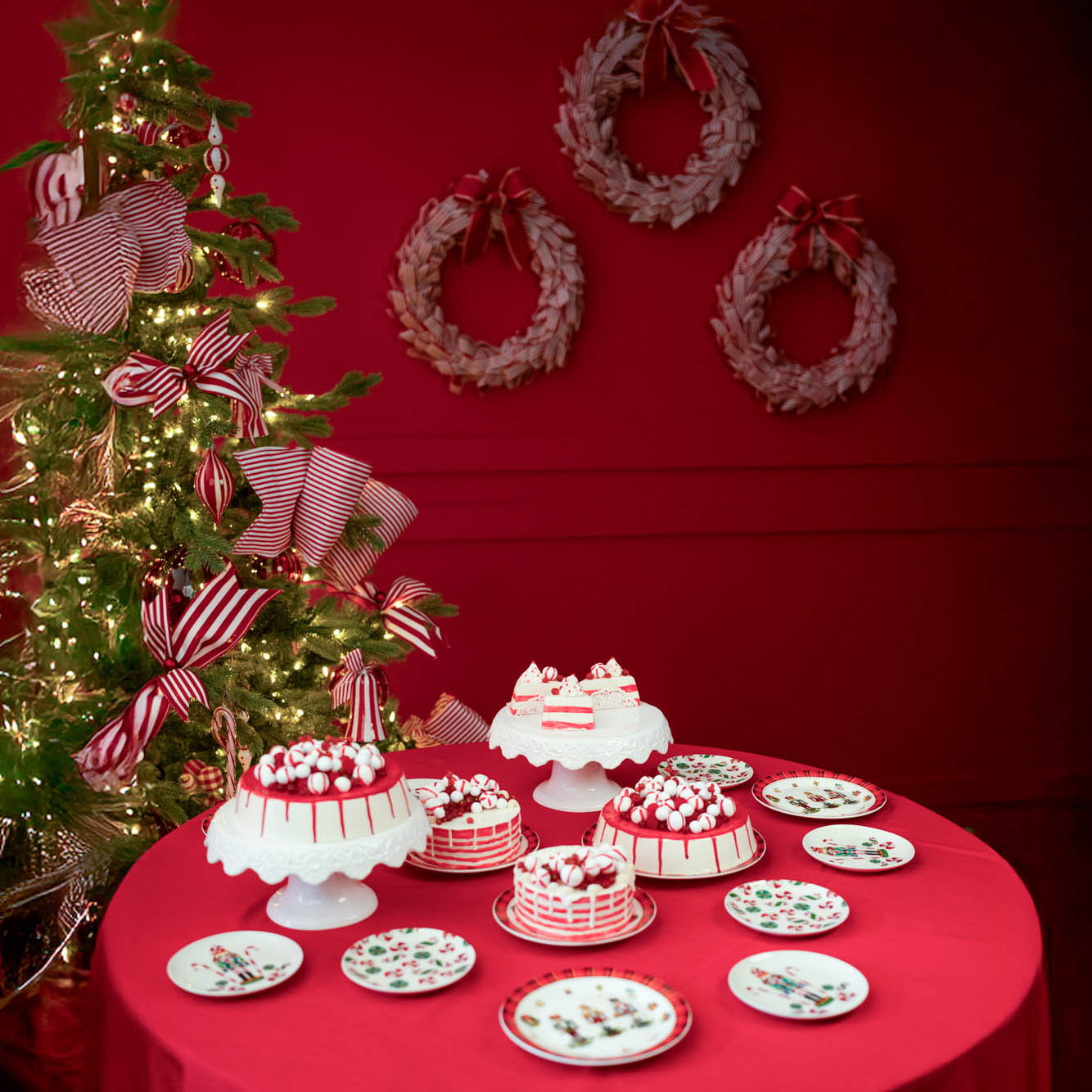 Red & White Christmas Decorations