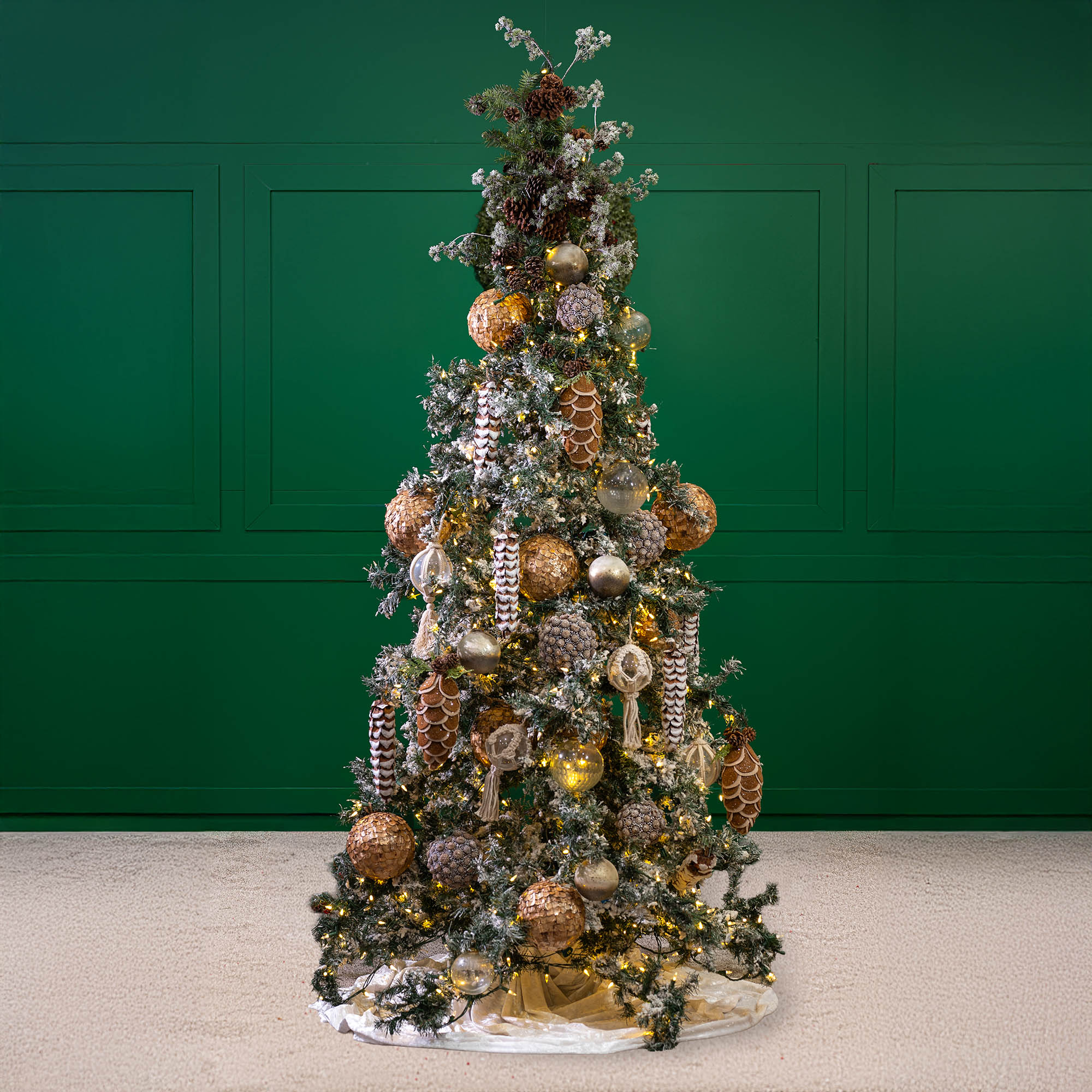 Woodsy Christmas Tree