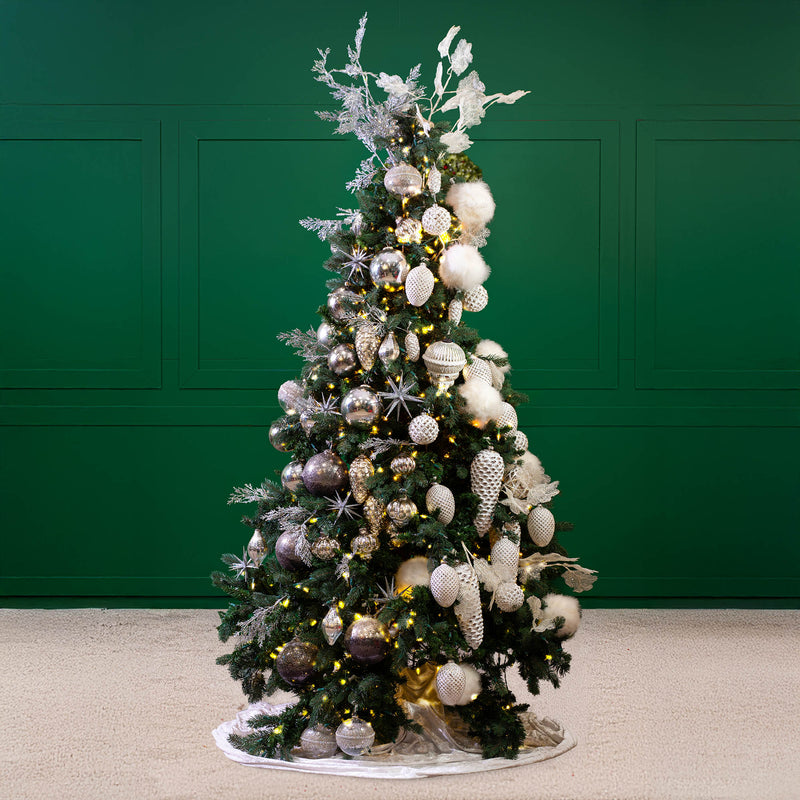 christmas tree themes - white and silver christmas decorations