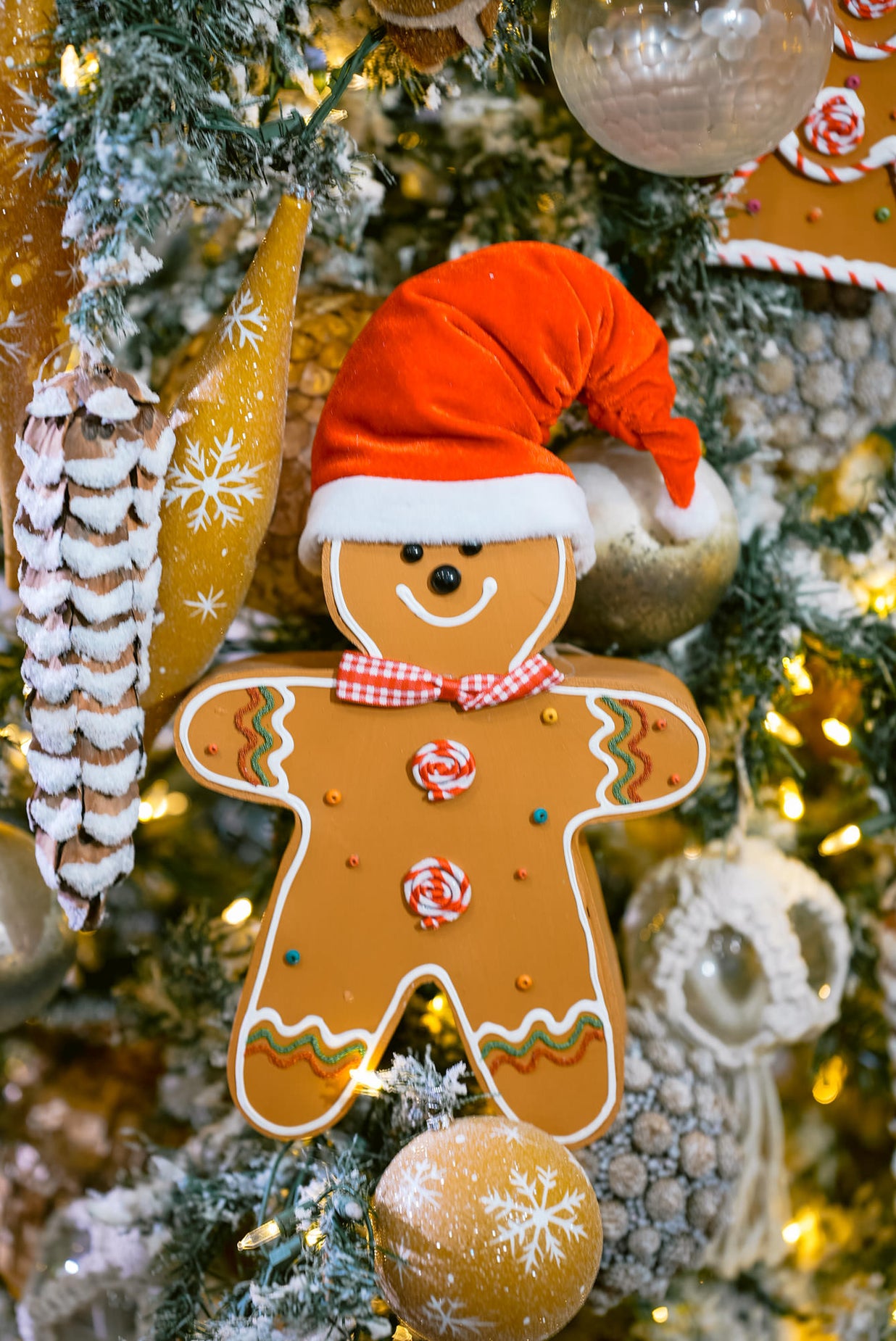 gingerbread Christmas decor - gingerbread Christmas tree ornament