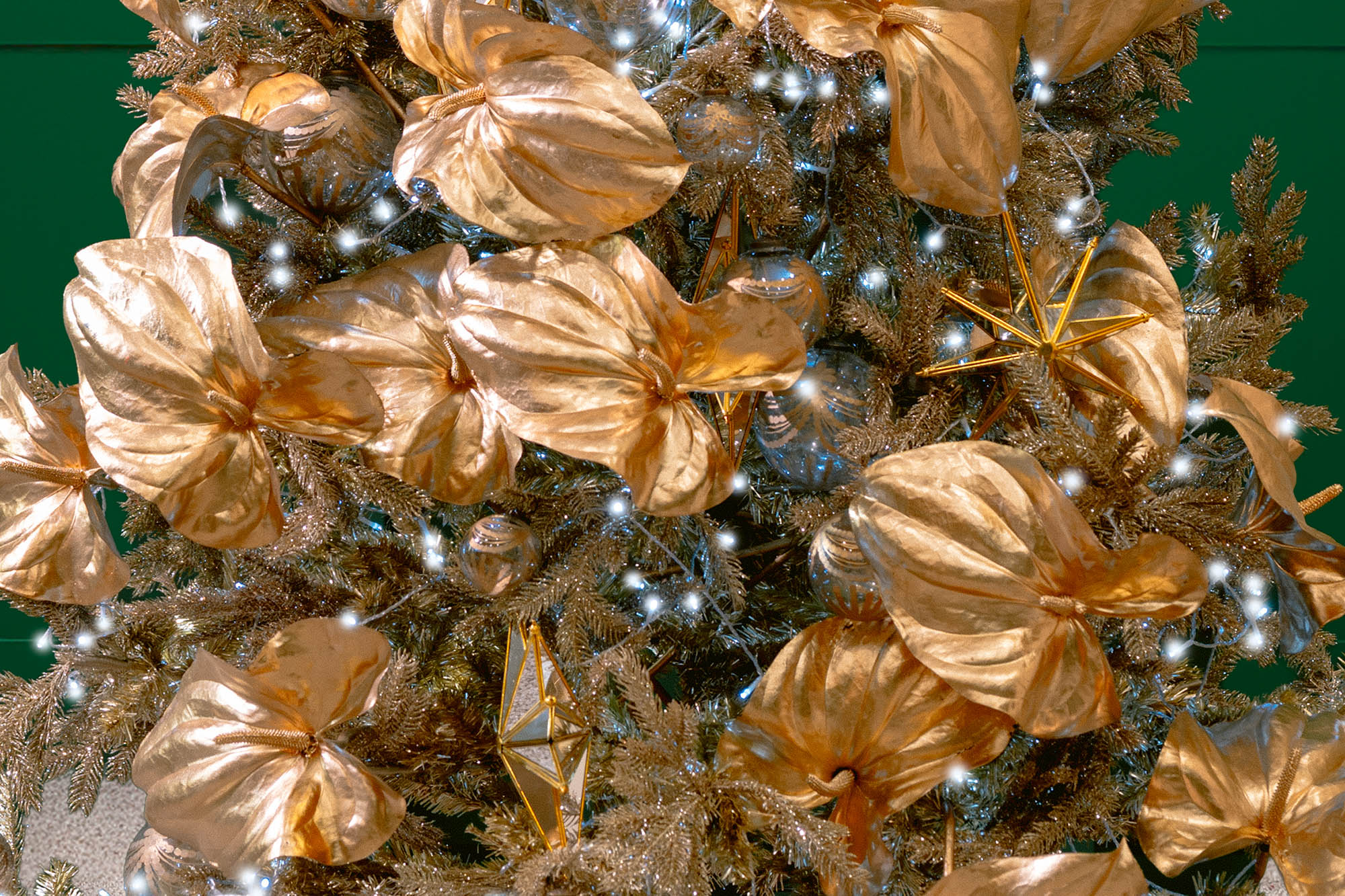 Gold Christmas Tree - Gold Cala Lilly Flowers for Christmas Tree 