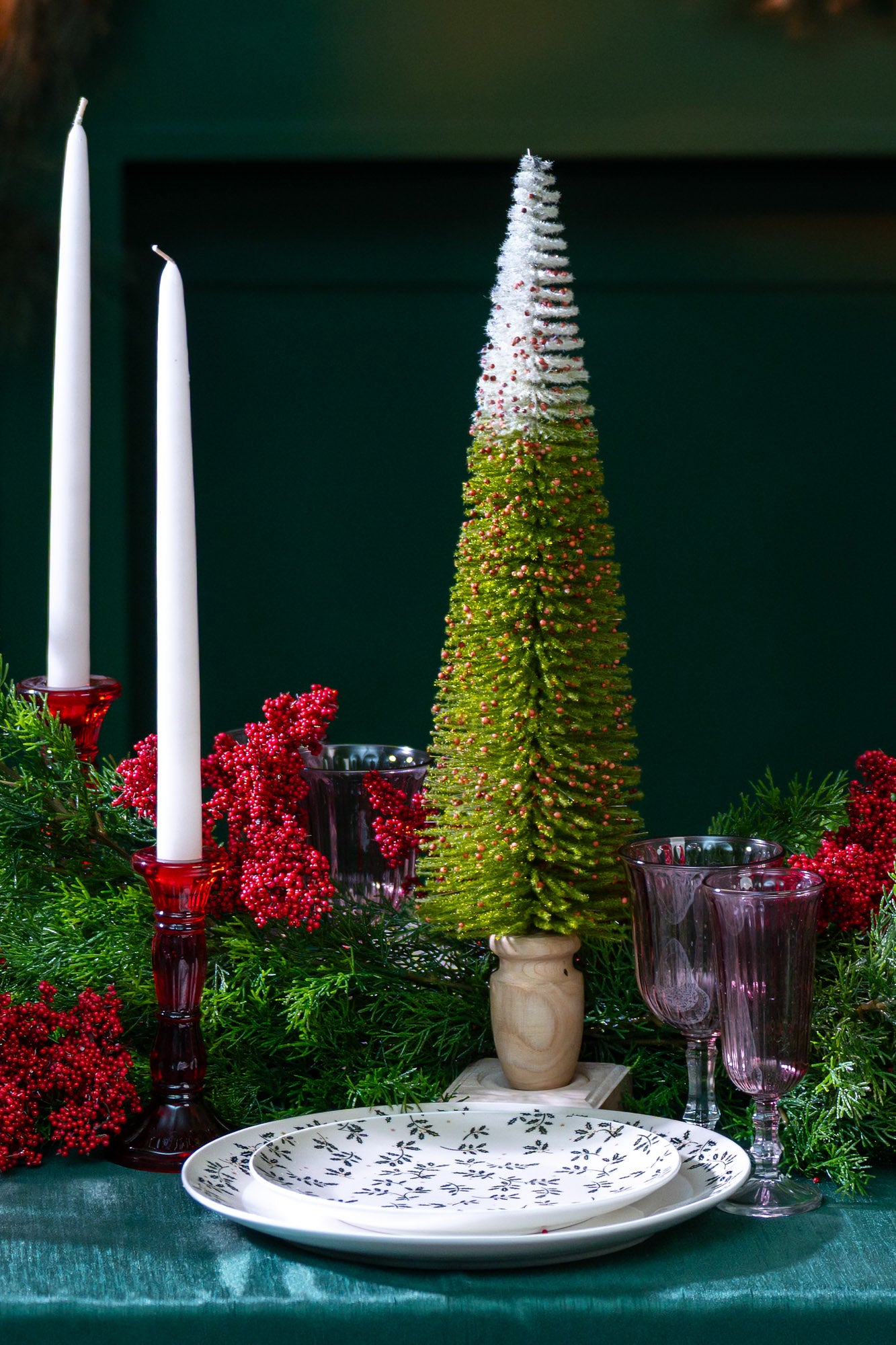 Christmas table decorations - green Christmas table decorations