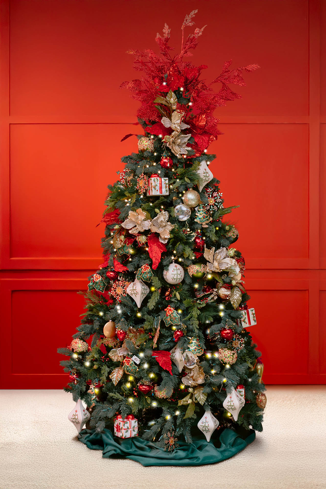 Gift Box Christmas Tree - Classic Red, White, and Green Christmas Tree