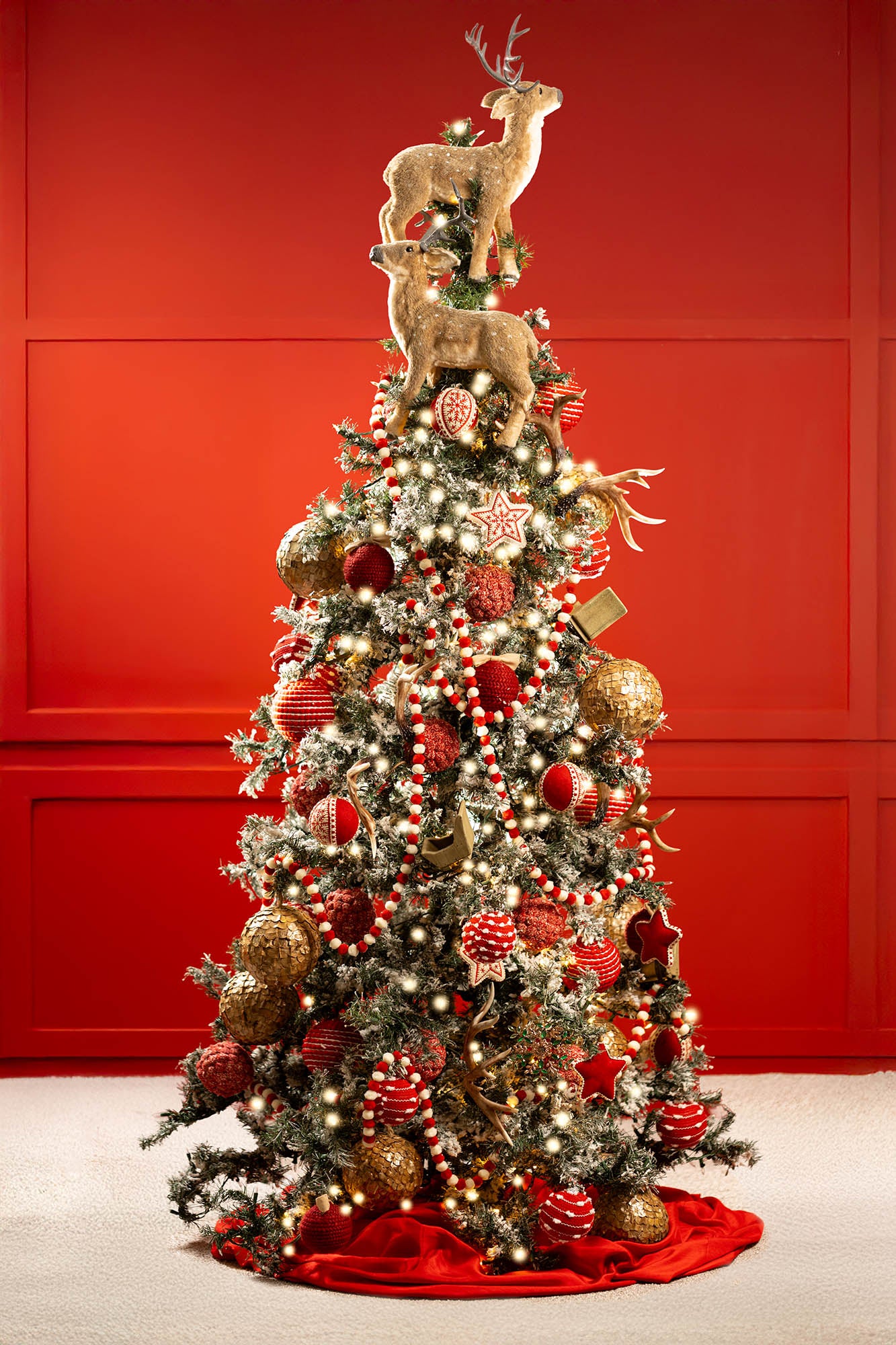 retro Christmas decorations for reindeer Christmas tree
