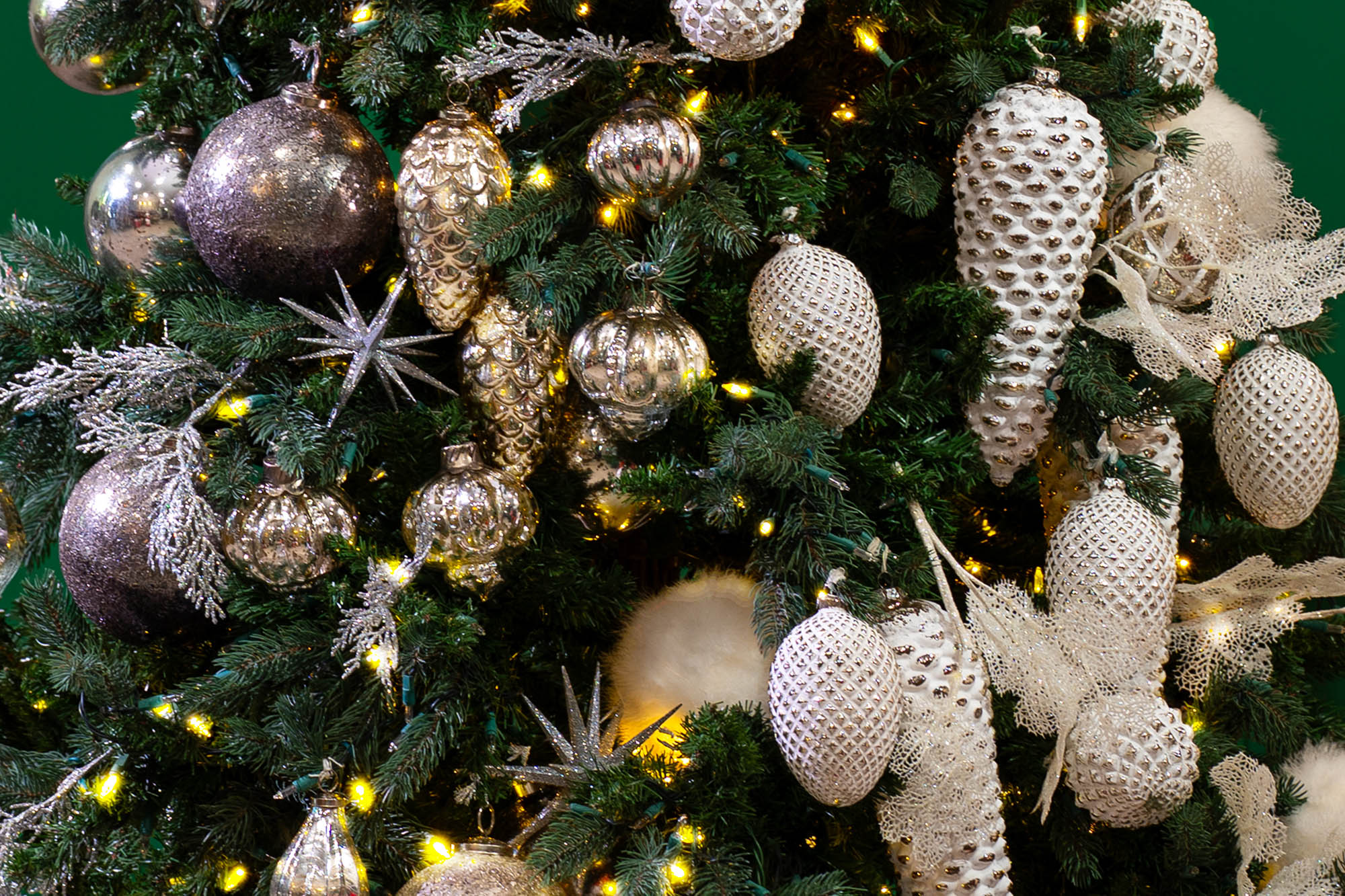 Silver Christmas Tree - White and Silver Christmas Tree Ornaments 
